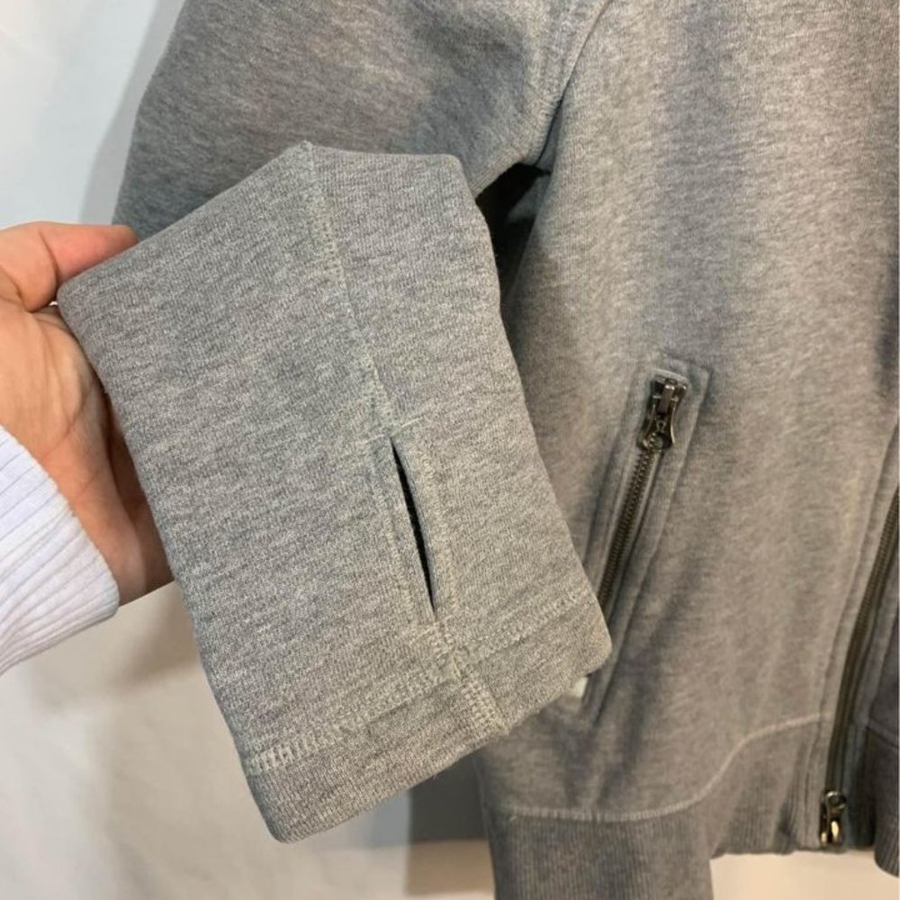LULULEMON sculpted scuba hoodie. Gray. Size 6. New condition. Limited Edition. - Picture 3 of 10